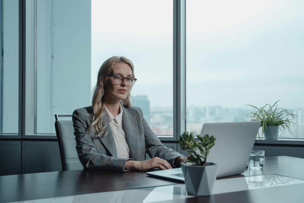 StrategyDriven Innovation Article | Blending Innovation with Stability in Modern Leadership