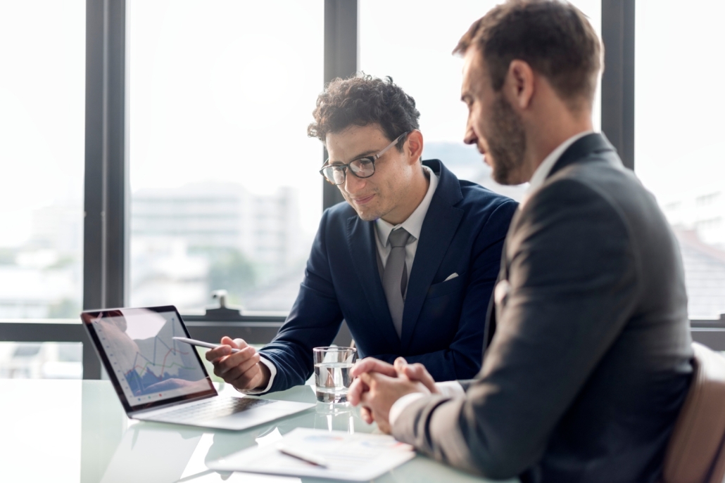 Here’s How Professional Investors Manage Risk During Volatile Markets | StrategyDriven Risk Management Article