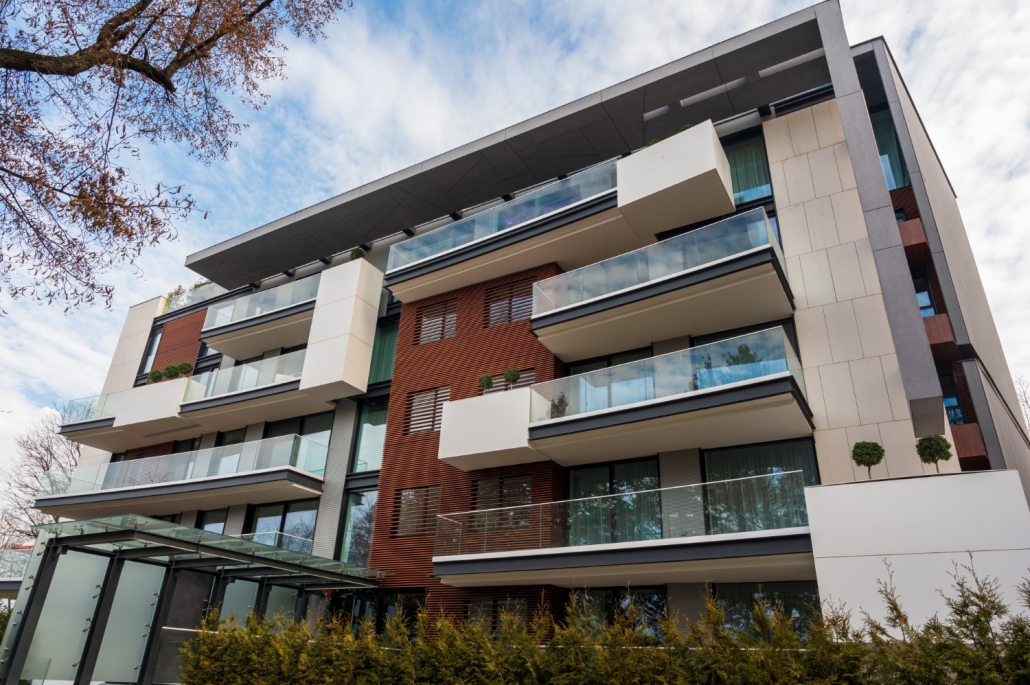 5 Things Landlords Should Know About Commercial Flat Roofing Maintenance | StrategyDriven Article