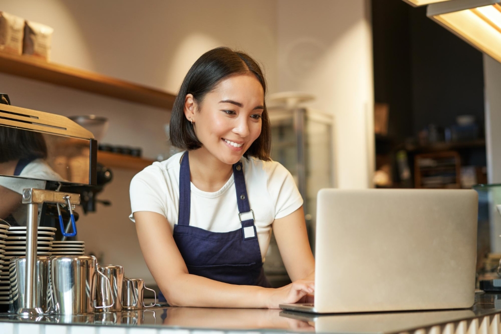 Signs It Might Be Time to Trade Your Desk Job for Something Hands-On | StrategyDriven Professional Development Article