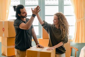 StrategyDriven Practices for Professionals Article |Moving in together|How To Combine Your Belongings When You Move In Together