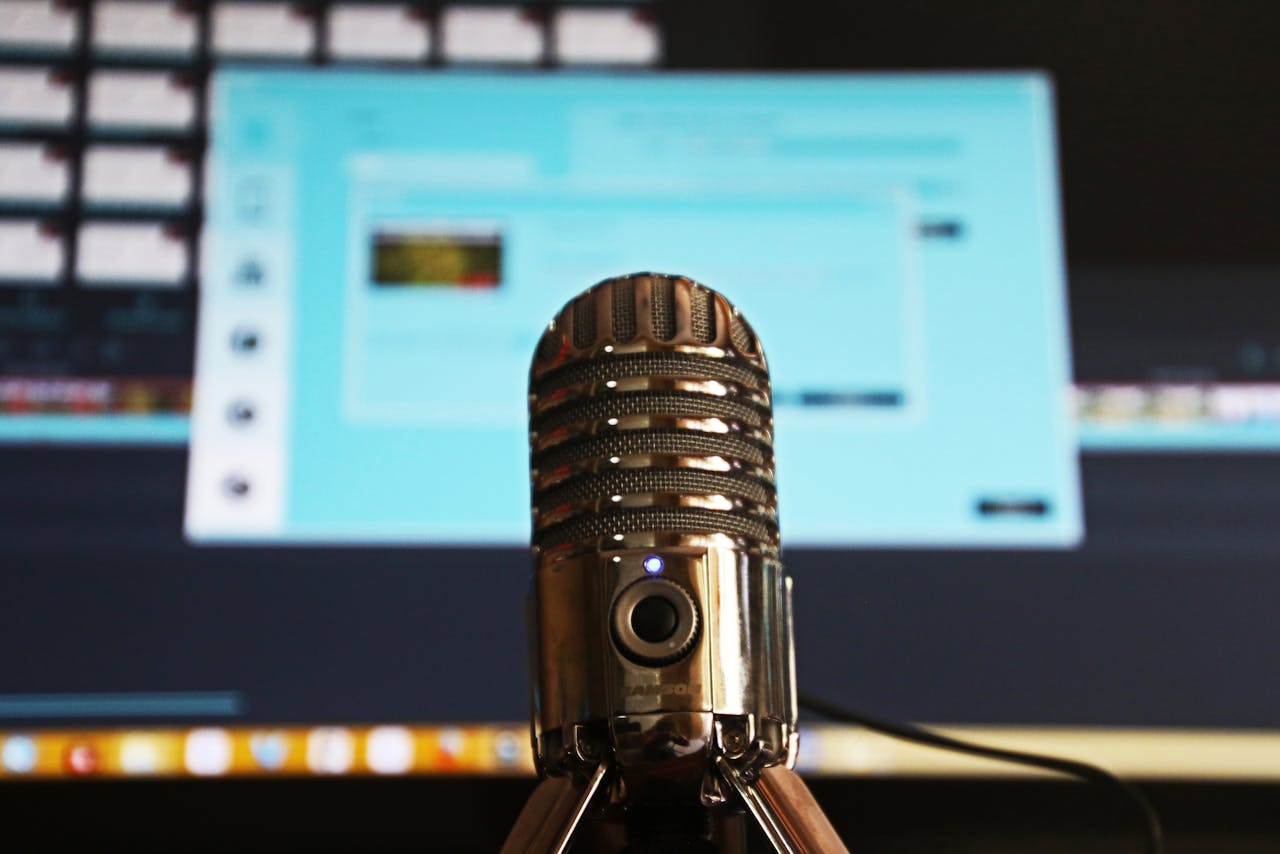 StrategyDriven Online Marketing and Website Development Article | What Are 5 Things That the Most Successful Podcasts Have in Common?