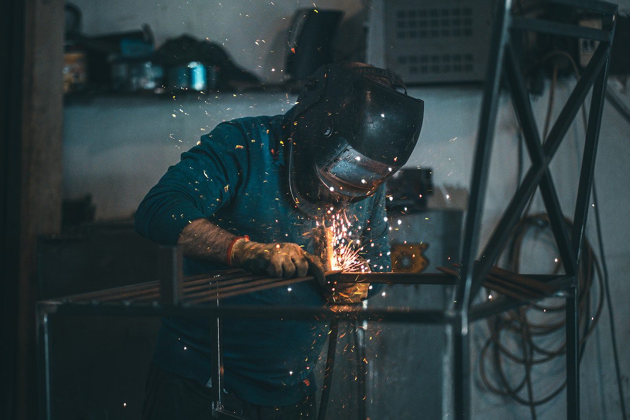 StrategyDriven Professional Development Article | A Beginner's Guide to MIG Welding 